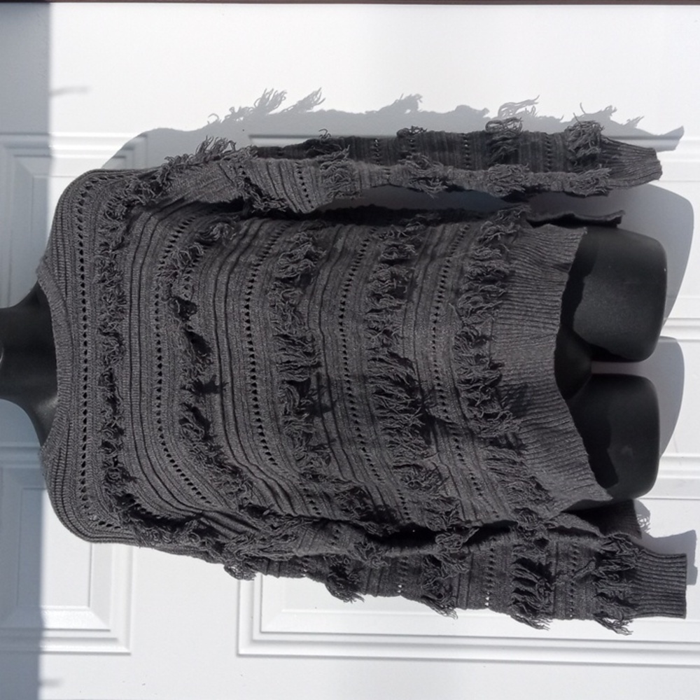 🚨B2G1 New MICHEAL MICHAEL KORS Grey Fringed Knit Sweater